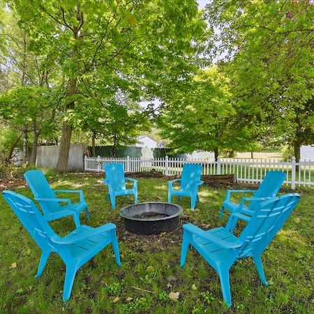 Boyne City Cottage Walk To Downtown And Lake! Εξωτερικό φωτογραφία