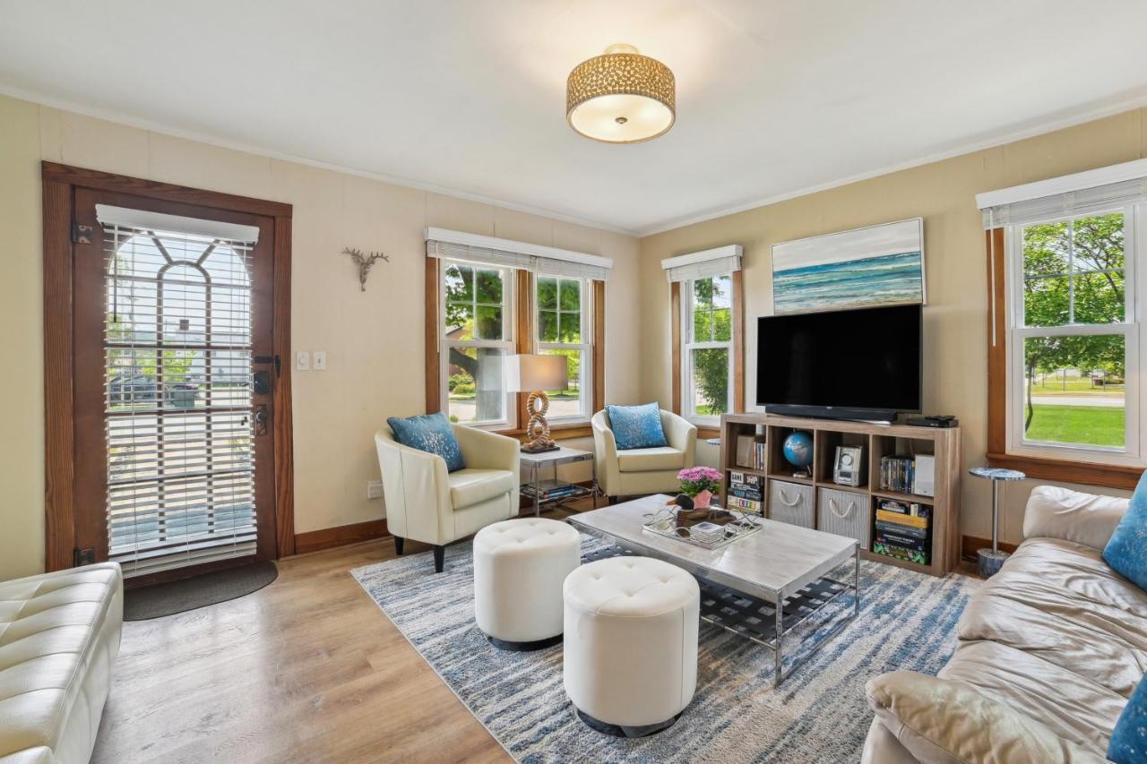 Boyne City Cottage Walk To Downtown And Lake! Εξωτερικό φωτογραφία