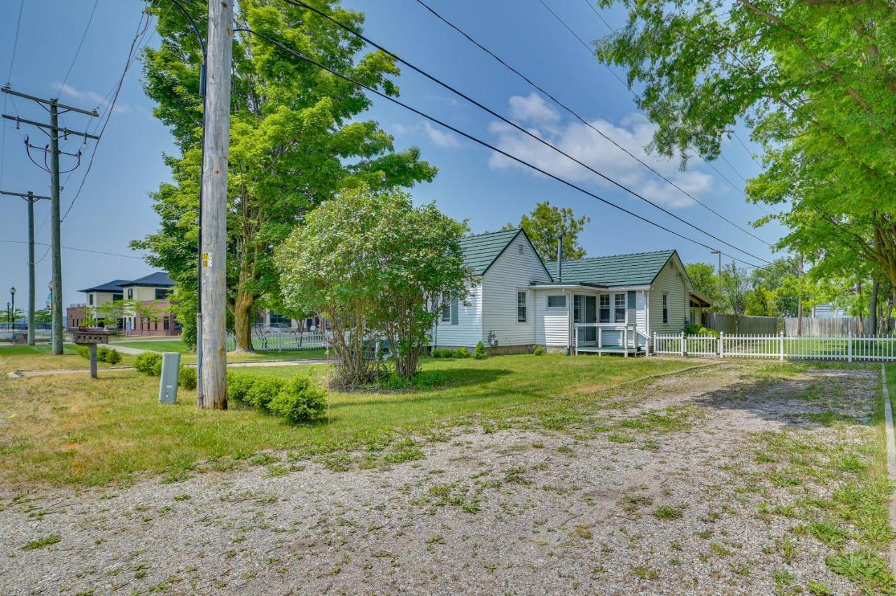 Boyne City Cottage Walk To Downtown And Lake! Εξωτερικό φωτογραφία
